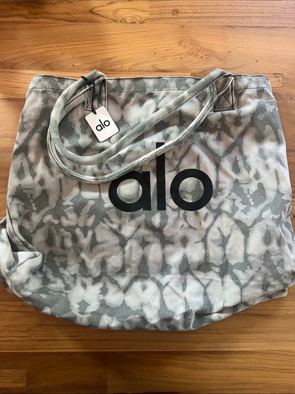 ALO Yoga Grey Tie-dye Tote Bag NWT